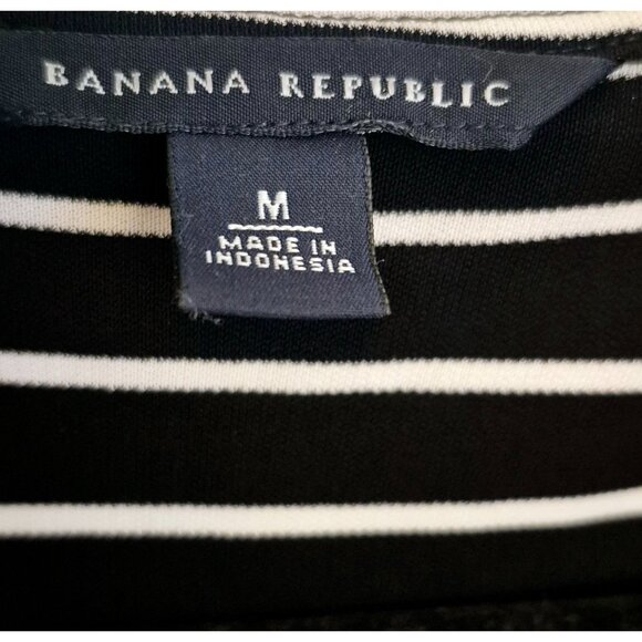 Banana Republic Striped Wrap Dress with Ruffle Neckline Size M EUC - Picture 7 of 8